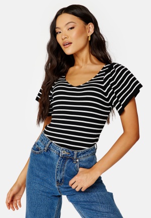 ONLY ONLLeelo Stripe S/S BackPullover Black Stripes:CLOUD L