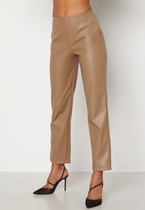 BUBBLEROOM Pailin cropped PU trousers Brown 40