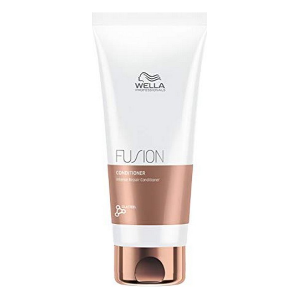 Hoitoaine Fusion Wella (200 ml)