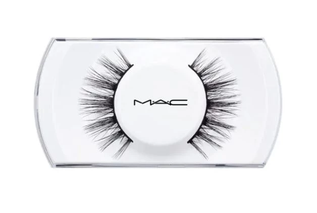 MAC TRUE OR FALSE LASHES 86 Opportunist