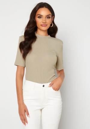 Alexandra Nilsson X Bubbleroom Power Shoulder T-shirt Beige XS