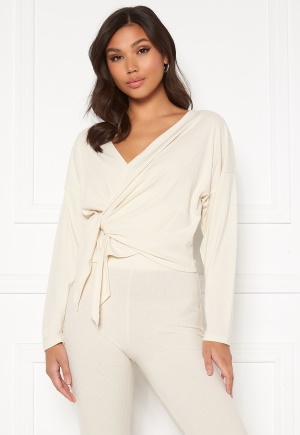 BUBBLEROOM Lykke wrap top Cream XL