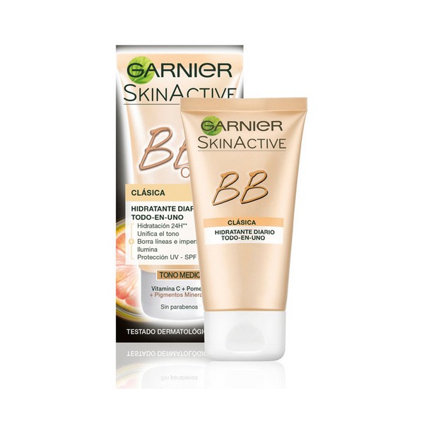Meikiltä vaikuttava kosteutusvoide Skin Naturals Garnier Medium(Kapasiteetti 50 ml)