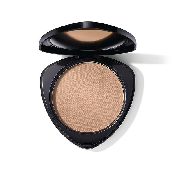 Aurinkopuuteri Bronzing Powder Dr. Hauschka (10 g)