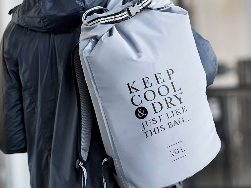 Travel Coolbag and Drybag , 20 liter
